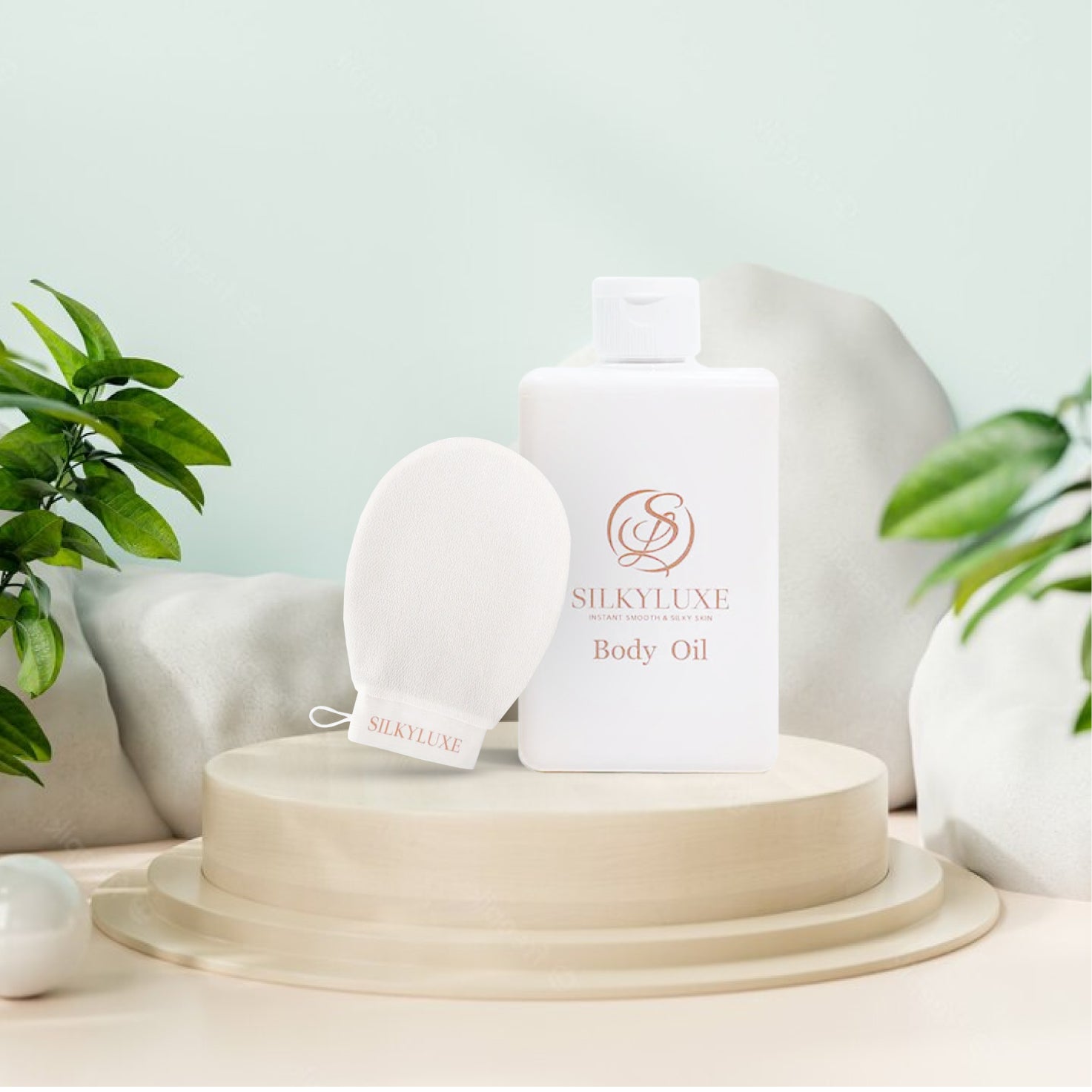 Silkyluxe: Exfoliating Glove that Removes Dead Skin Cells and Leaves Skin Soft